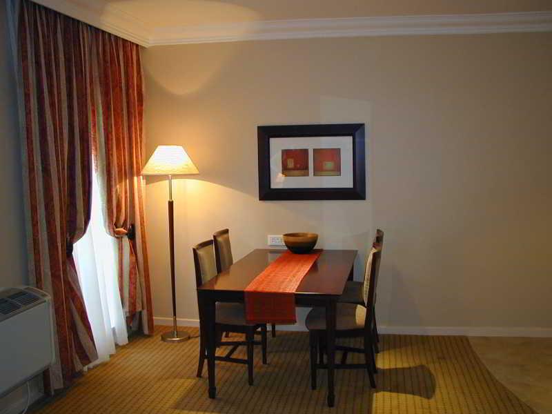 เซาเทิร์น ซัน แคเทอริน สตรีท Hotel โจฮันเนสเบิร์ก ภายนอก รูปภาพ